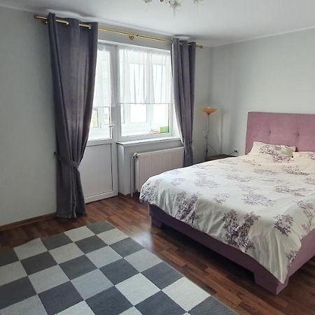 Yla Apartments Piatra Neamţ Eksteriør billede