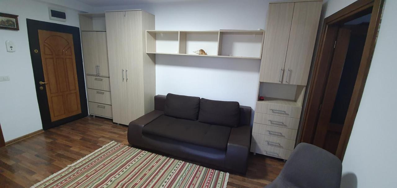 Yla Apartments Piatra Neamţ Eksteriør billede