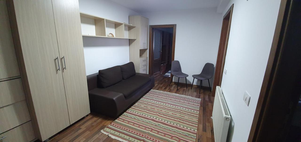 Yla Apartments Piatra Neamţ Eksteriør billede