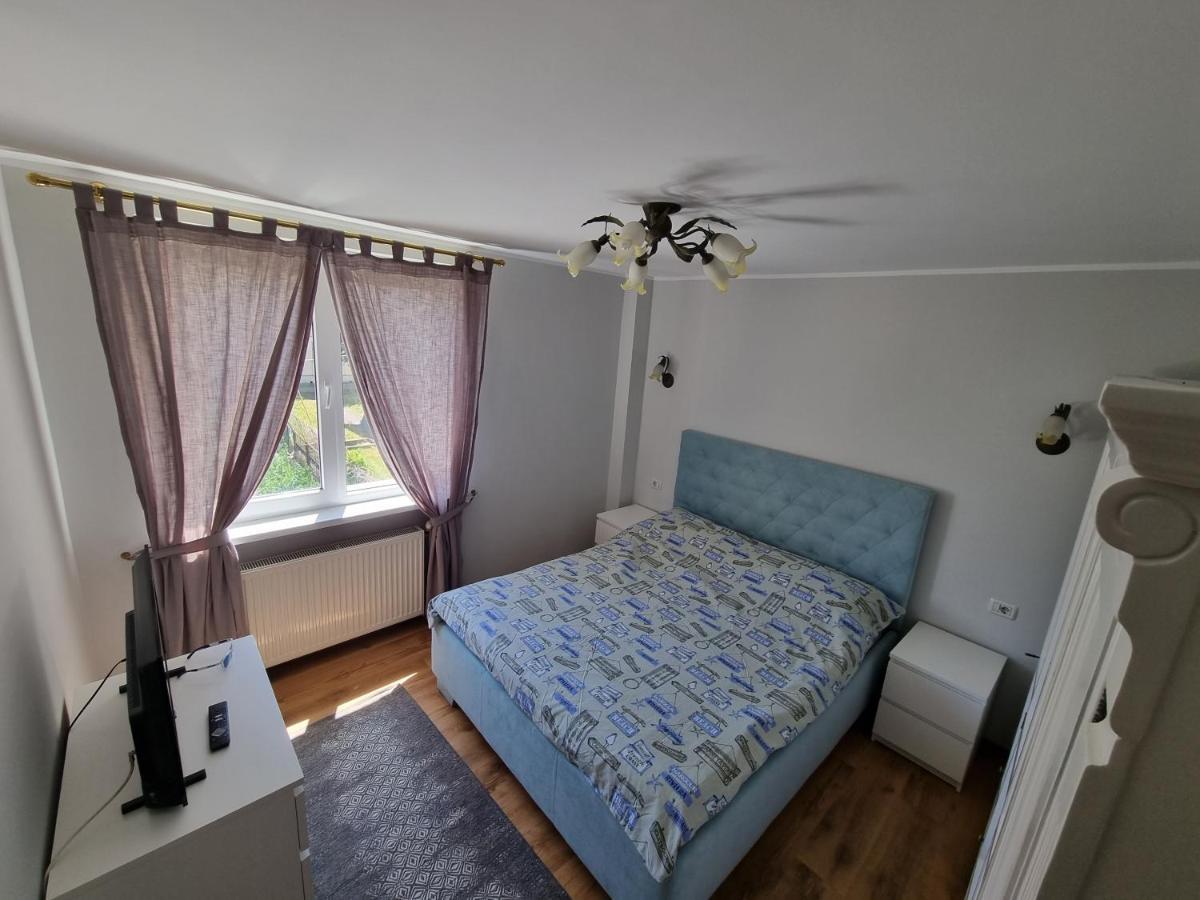 Yla Apartments Piatra Neamţ Eksteriør billede