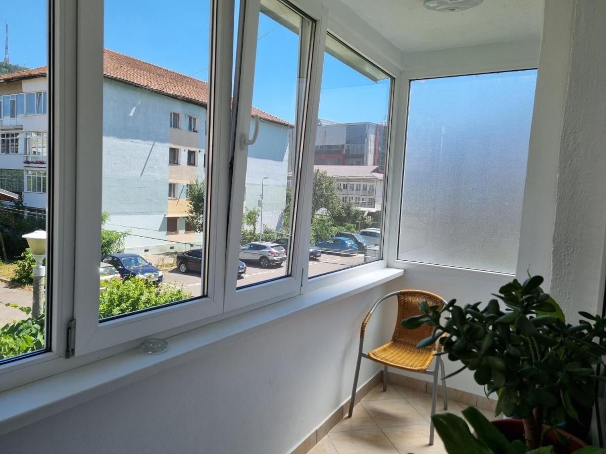 Yla Apartments Piatra Neamţ Eksteriør billede